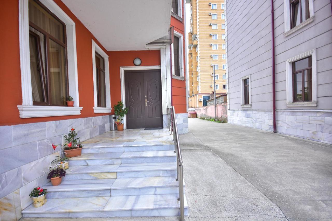 Family Apartments Батумі Екстер'єр фото