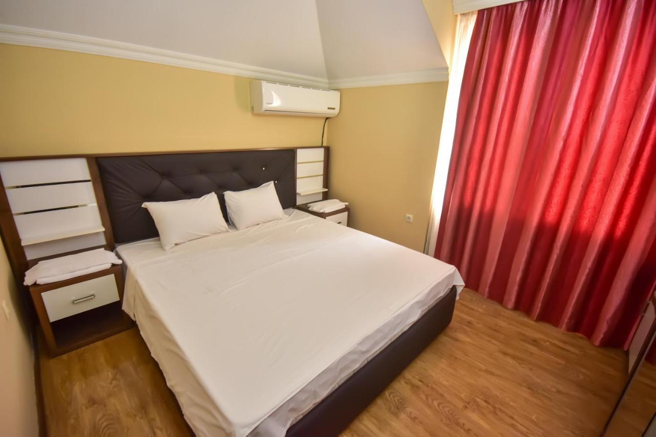 Family Apartments Батумі Екстер'єр фото