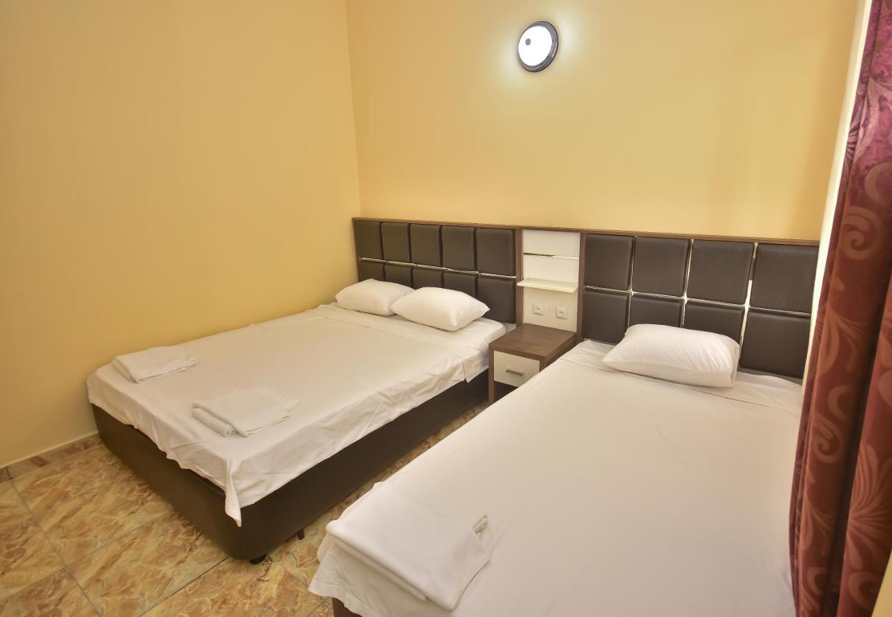 Family Apartments Батумі Екстер'єр фото
