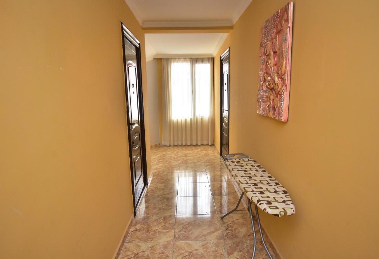 Family Apartments Батумі Екстер'єр фото